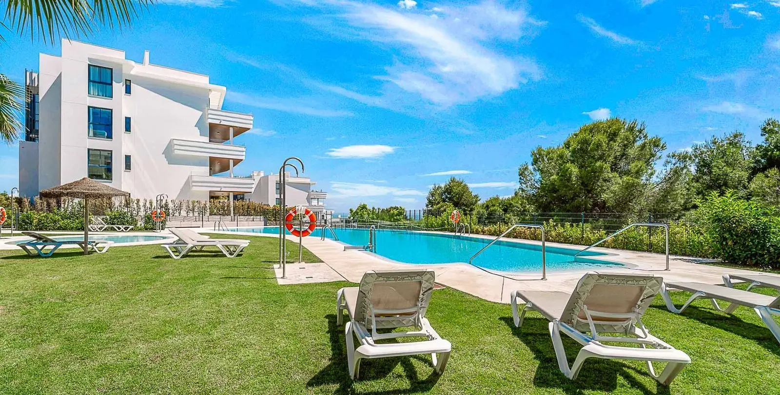 Venta de ático dúplex en Fuengirola 40