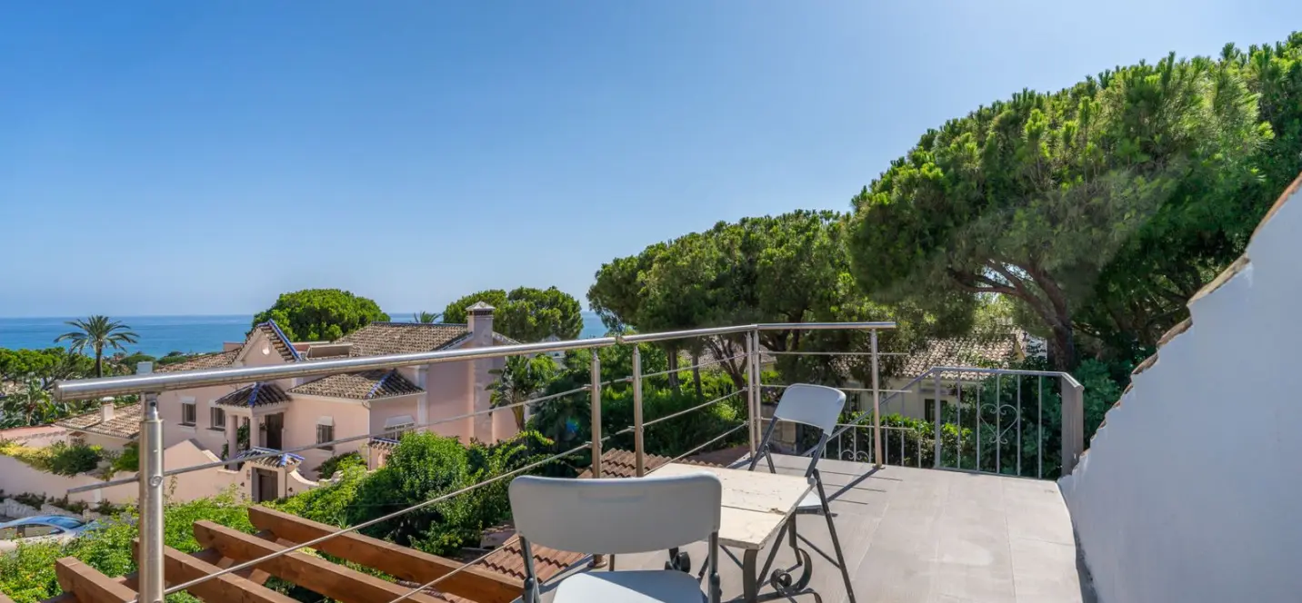 Sale of detached villa in Marbesa 3