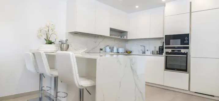 Venta de ático dúplex en Puerto Banús 1