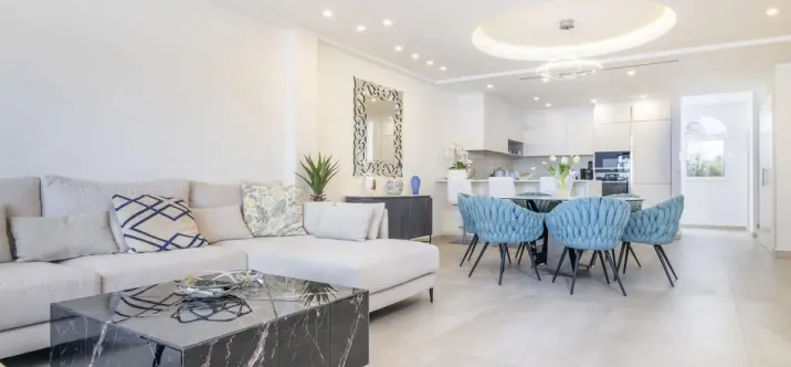 Venta de ático dúplex en Puerto Banús 2