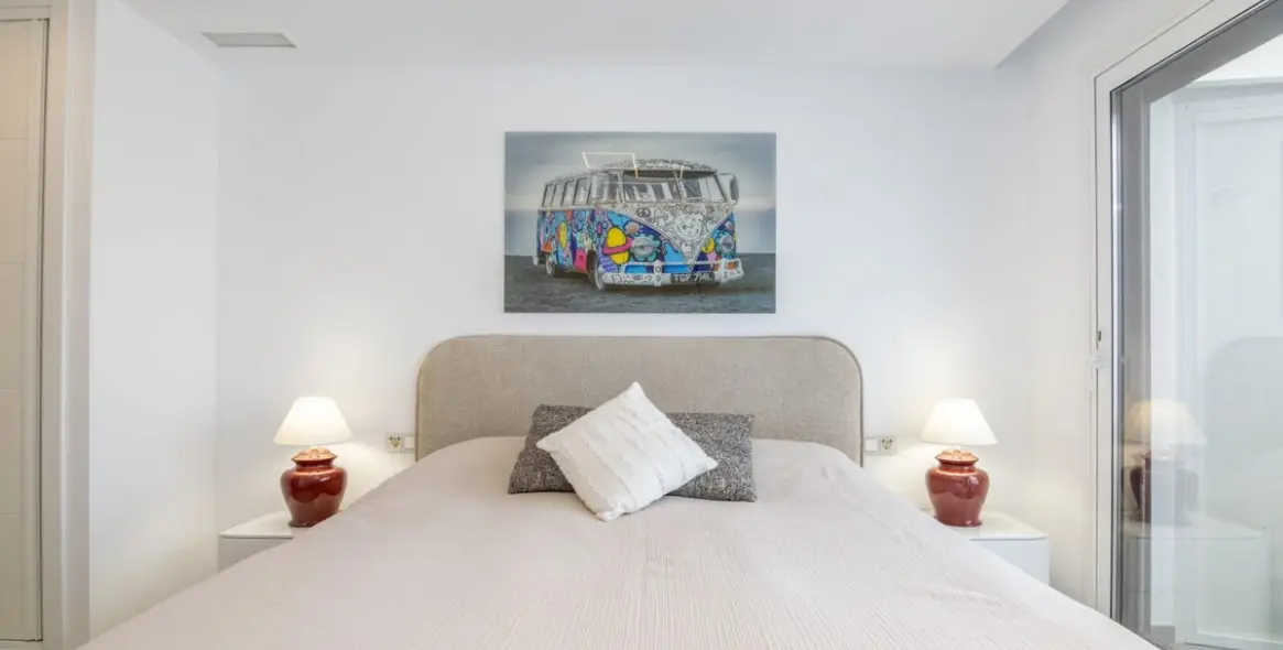 Sale of penthouse duplex in Puerto Banús 27
