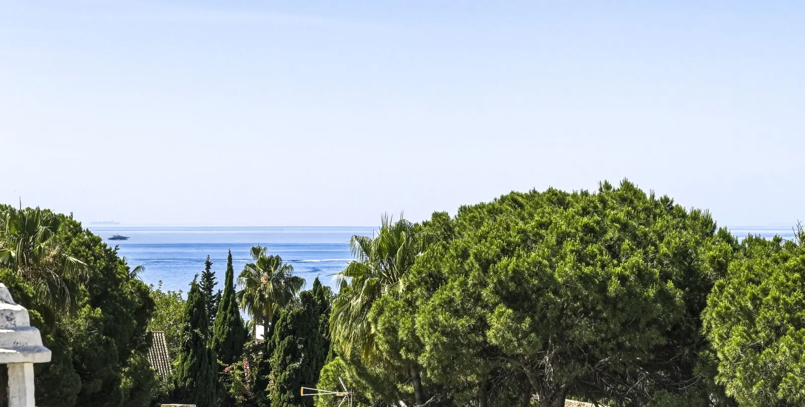 Продажа двухуровневого пентхауса в Puerto Banús 17