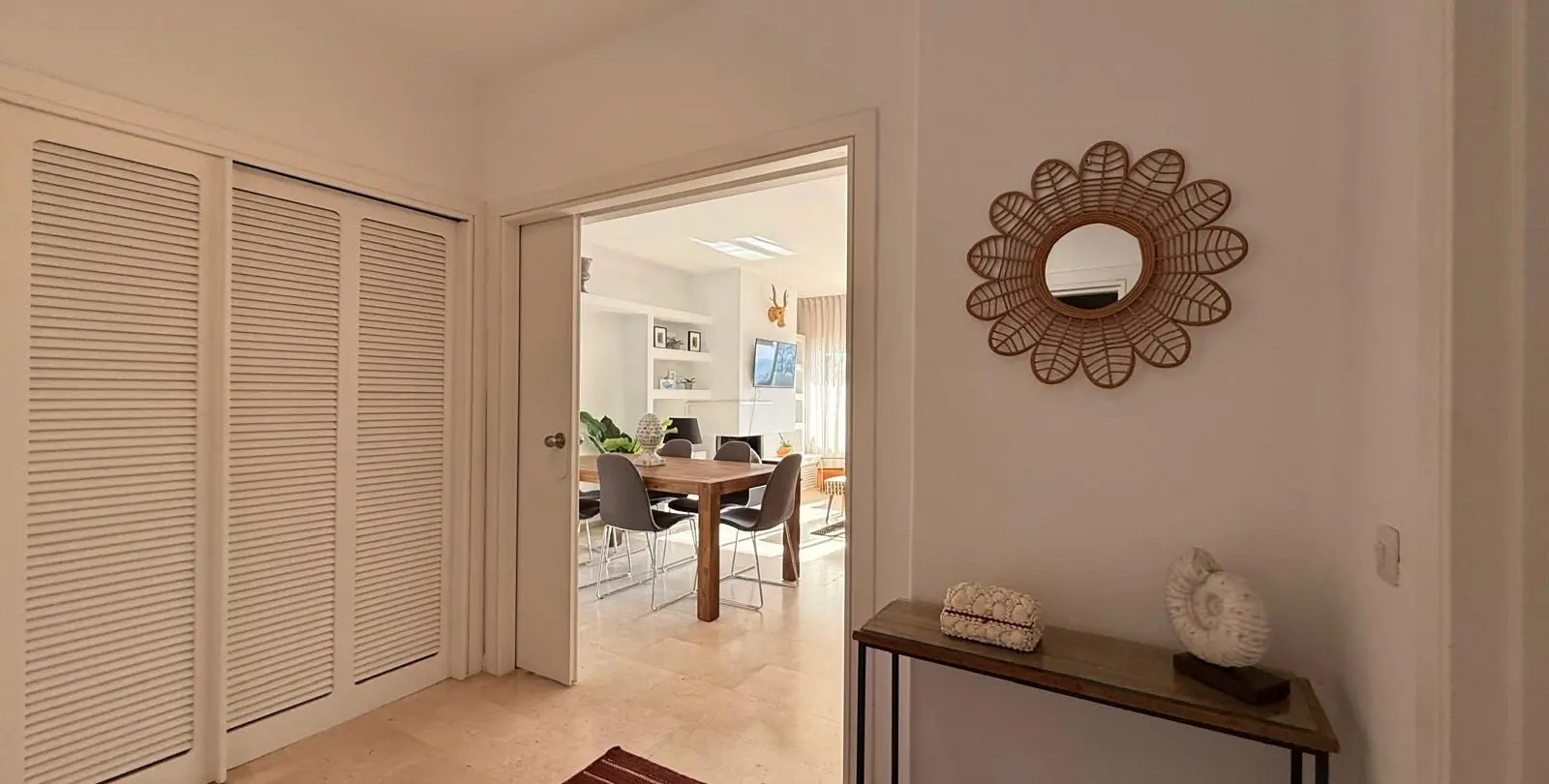 Sale of ground floor apartment in The Golden Mile 3