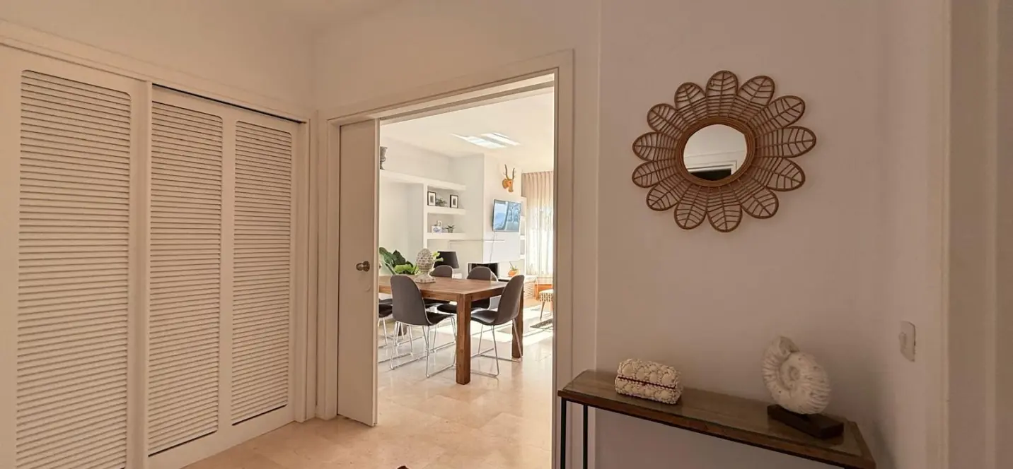 Sale of ground floor apartment in The Golden Mile 2