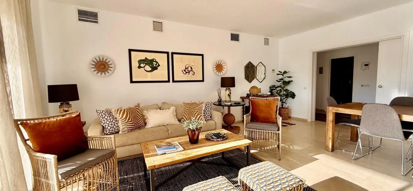 Sale of ground floor apartment in The Golden Mile 3