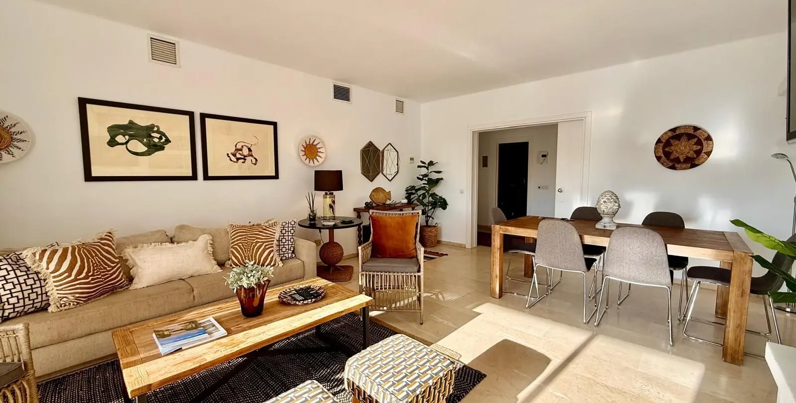 Sale of ground floor apartment in The Golden Mile 5