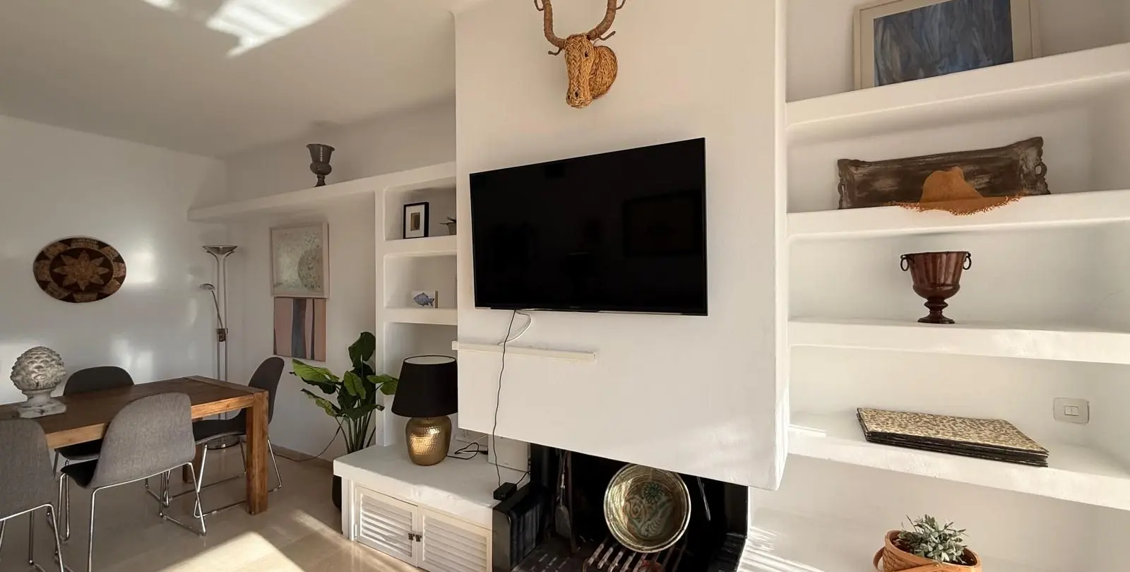 Sale of ground floor apartment in The Golden Mile 7