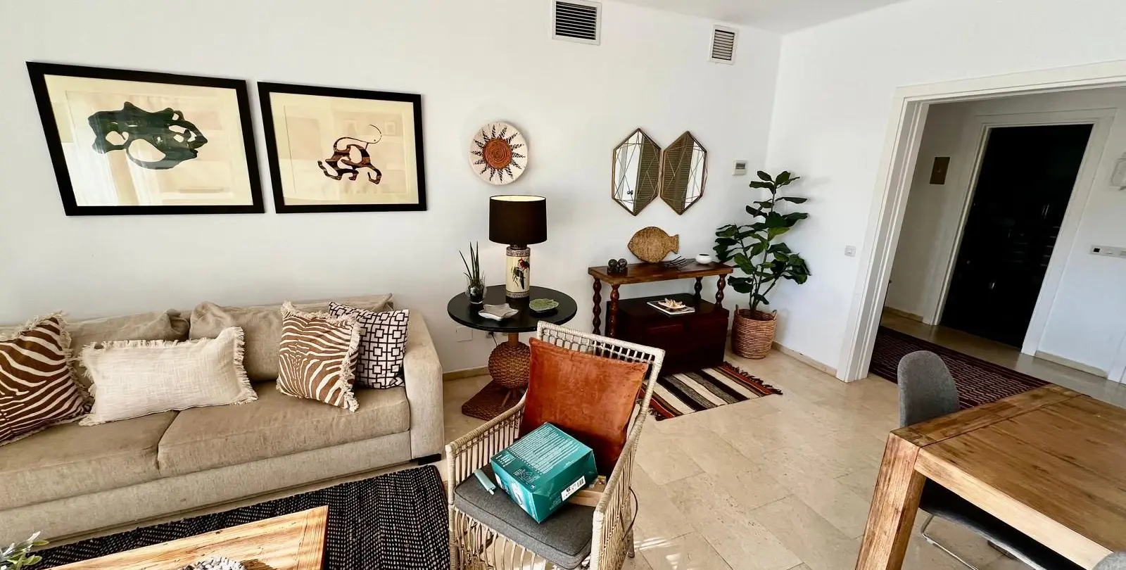 Sale of ground floor apartment in The Golden Mile 8