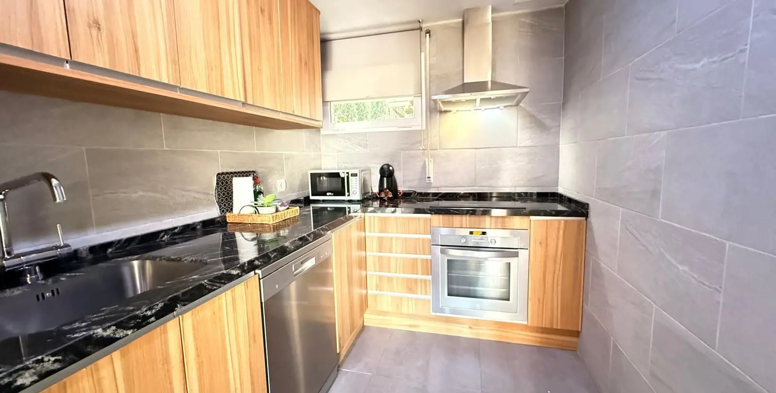 Sale of ground floor apartment in The Golden Mile 21