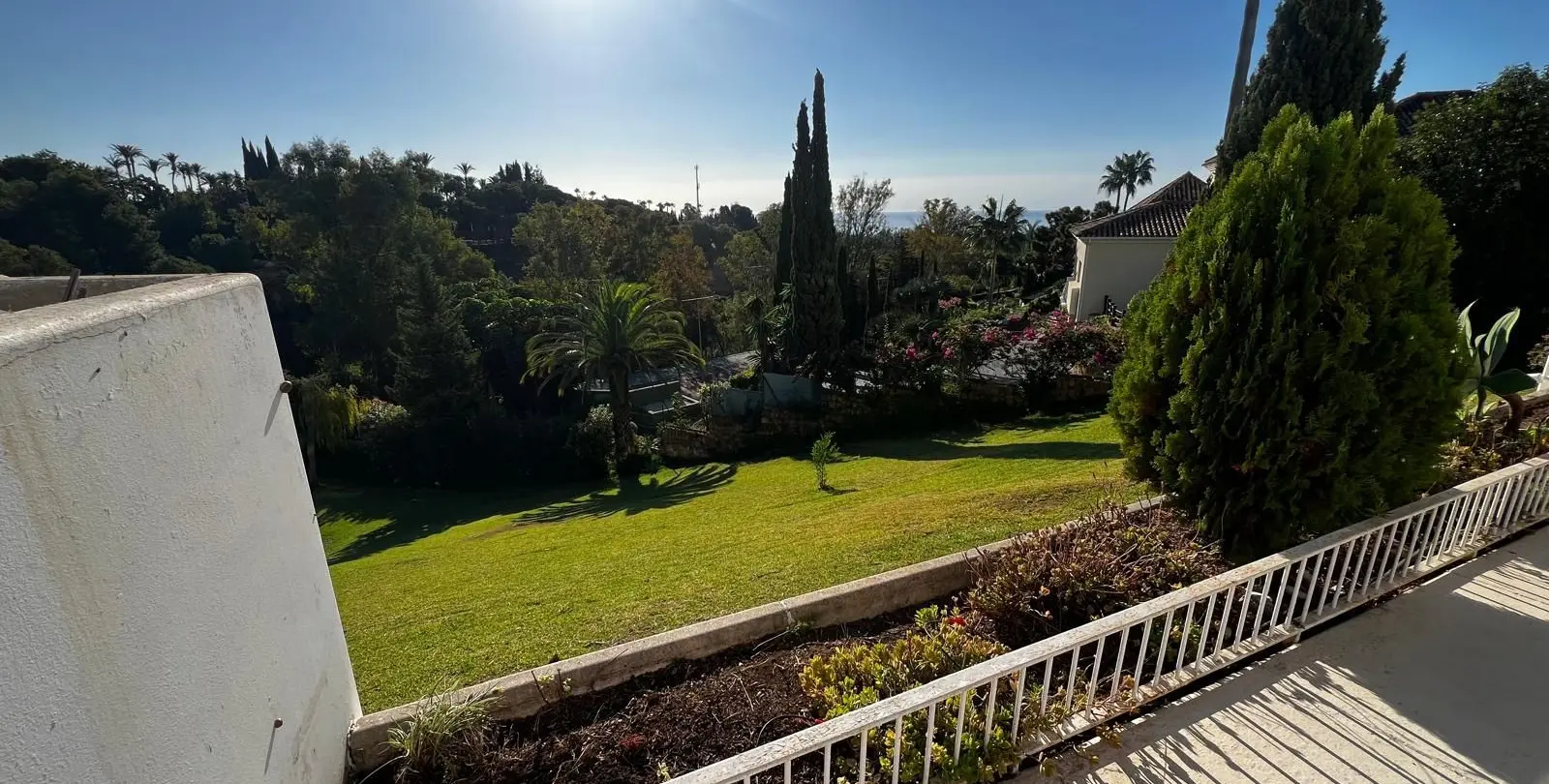 Sale of ground floor apartment in The Golden Mile 23