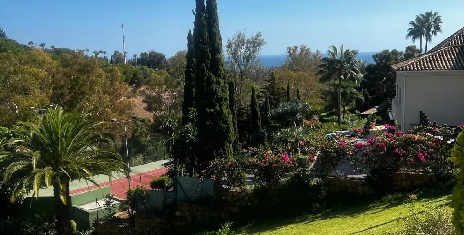 Sale of ground floor apartment in The Golden Mile 28