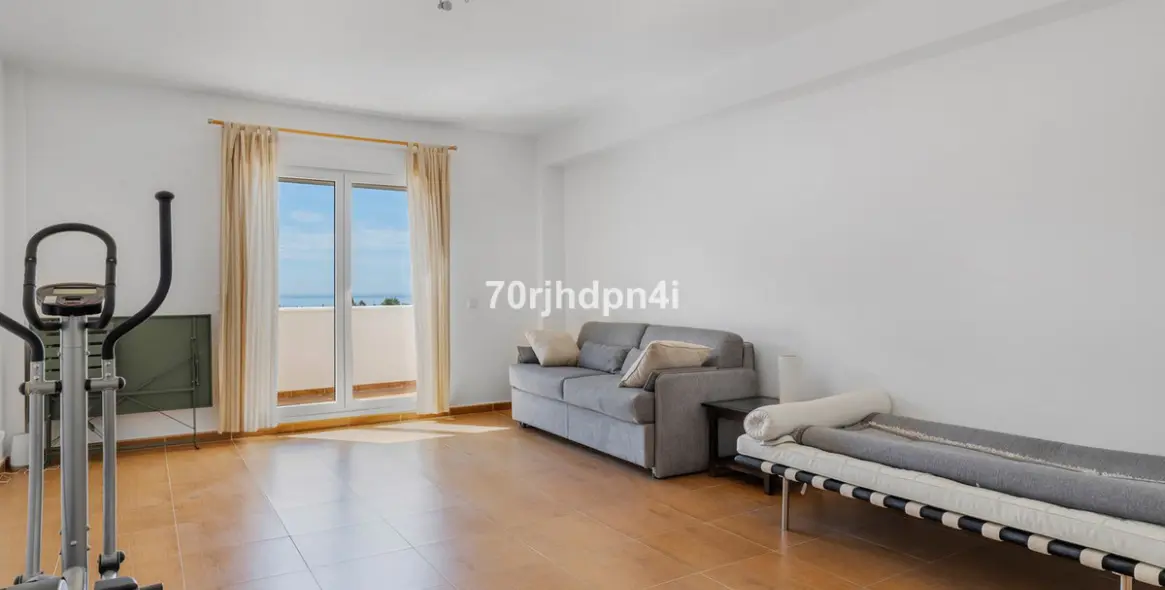 Sale of detached villa in Estepona 84