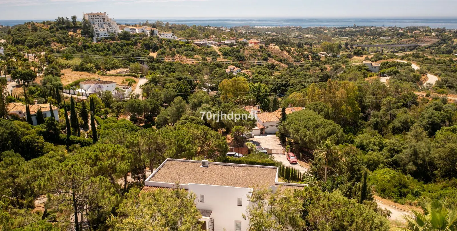Продажа  отдельно стоящей виллы в Estepona 9