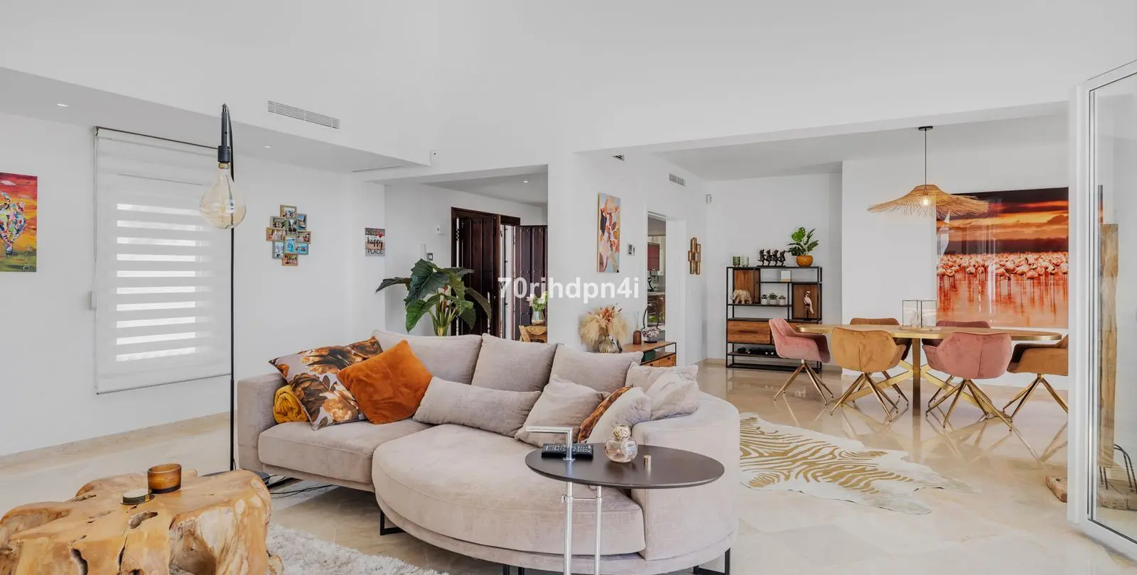 Продажа  отдельно стоящей виллы в Estepona 20