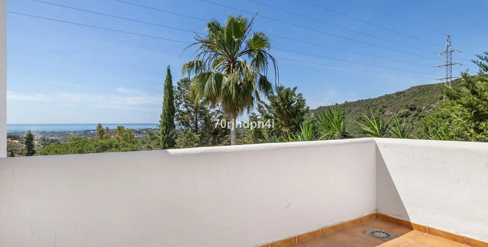Продажа  отдельно стоящей виллы в Estepona 70