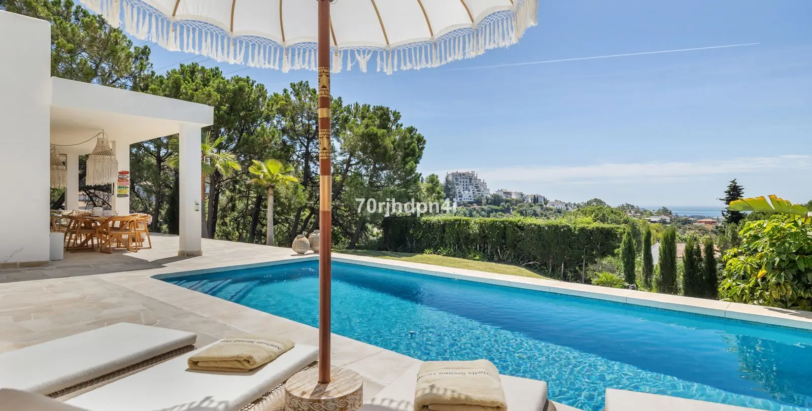 Продажа  отдельно стоящей виллы в Estepona 81