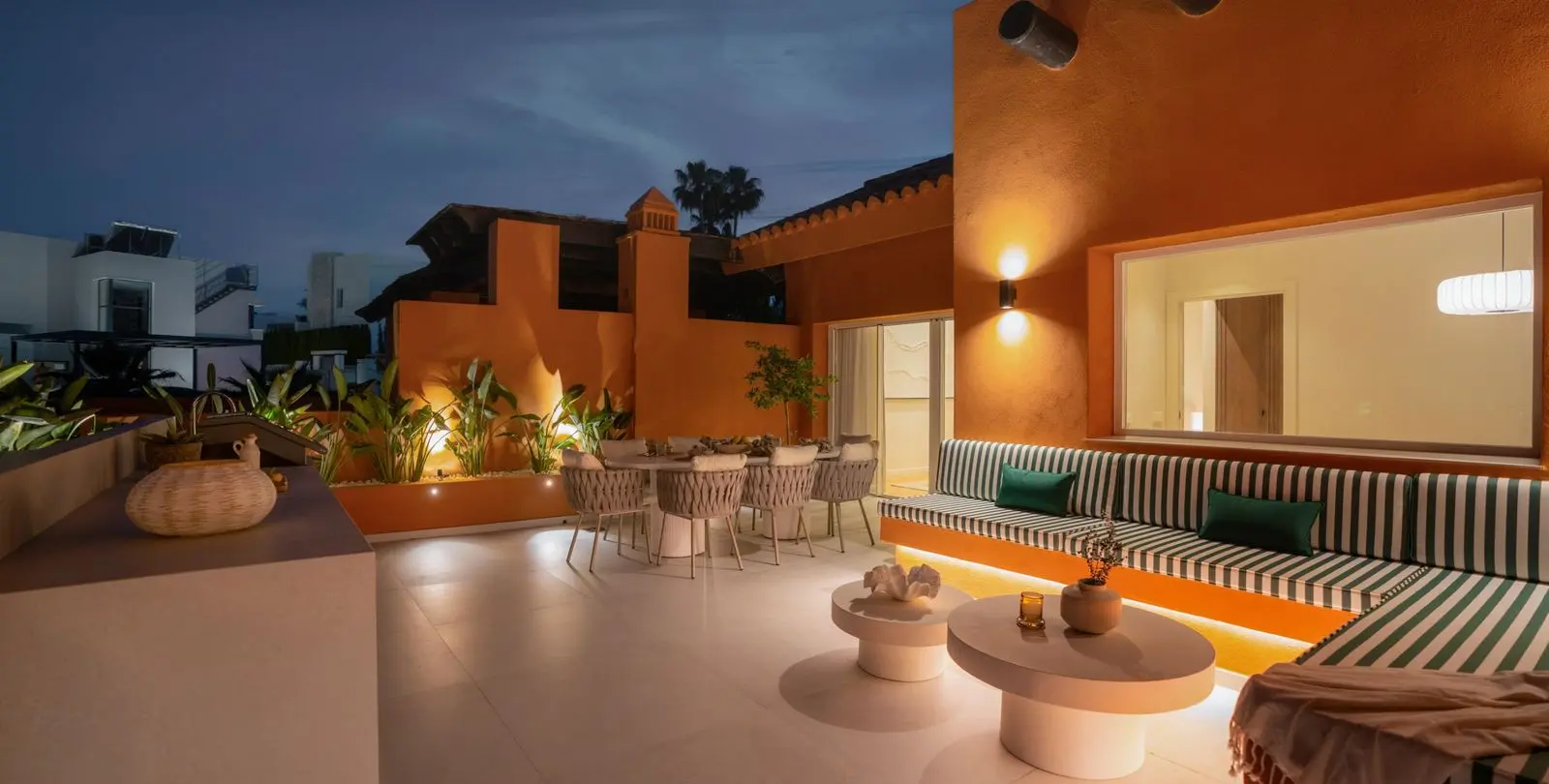 Sale of penthouse duplex in Nueva Andalucía 11