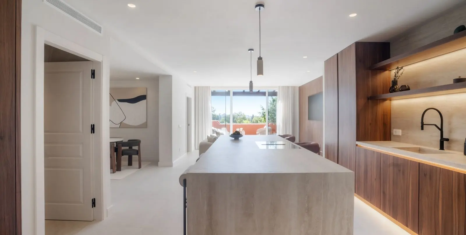 Sale of penthouse duplex in Nueva Andalucía 18
