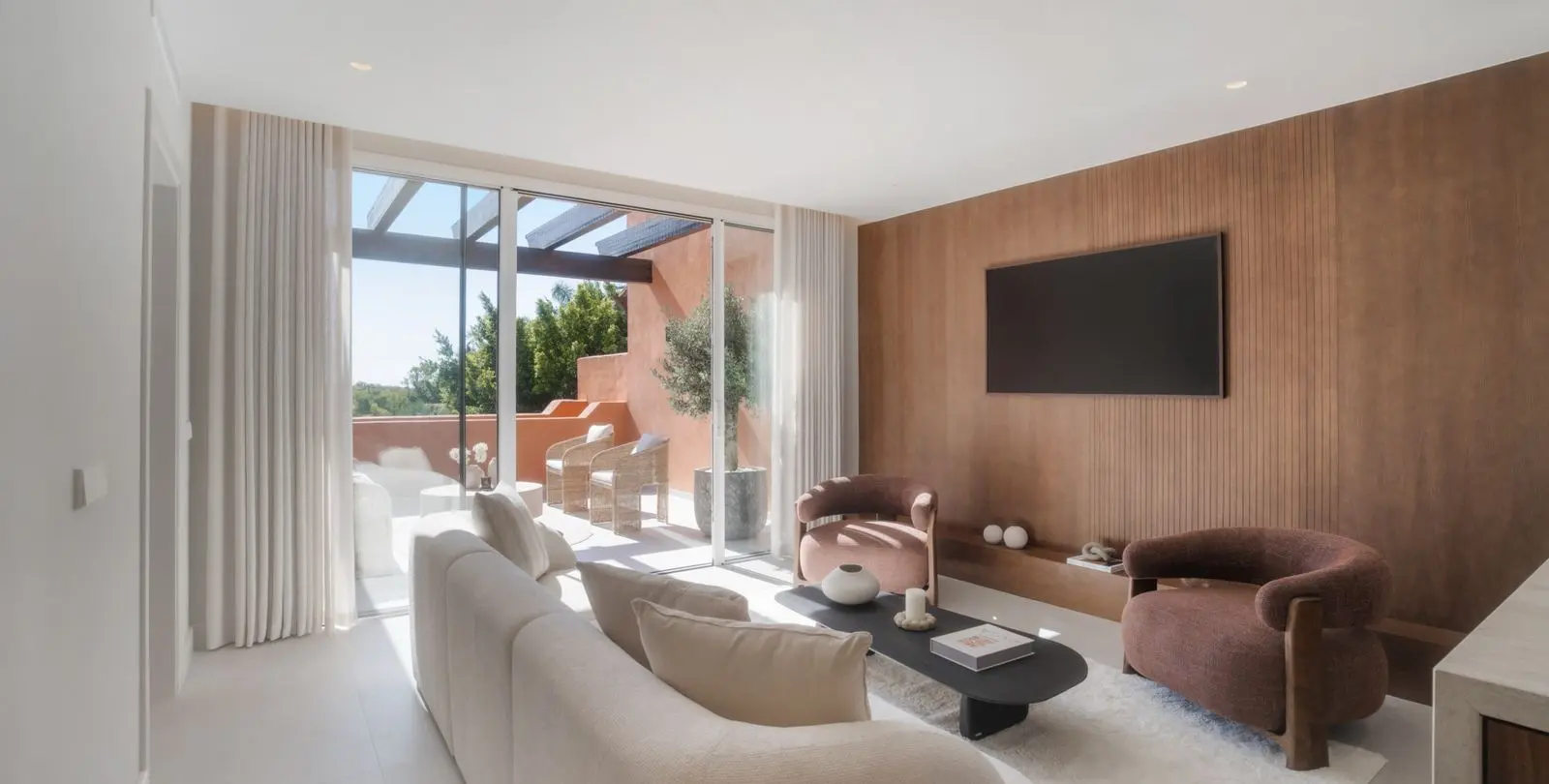 Sale of penthouse duplex in Nueva Andalucía 19