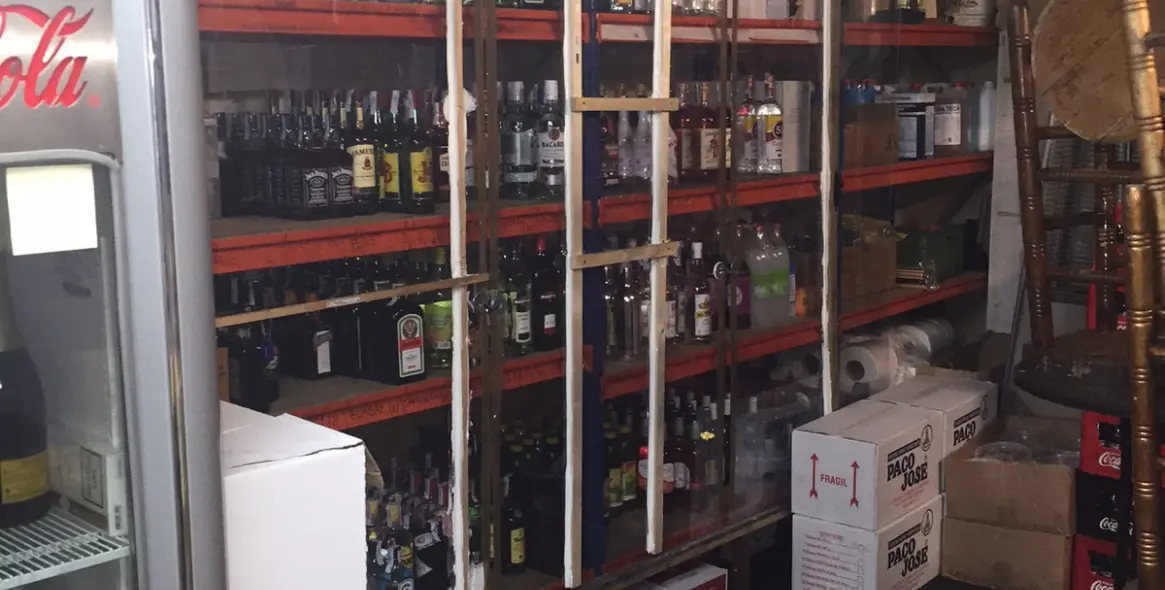 Sale of bar in Puerto Banús 7
