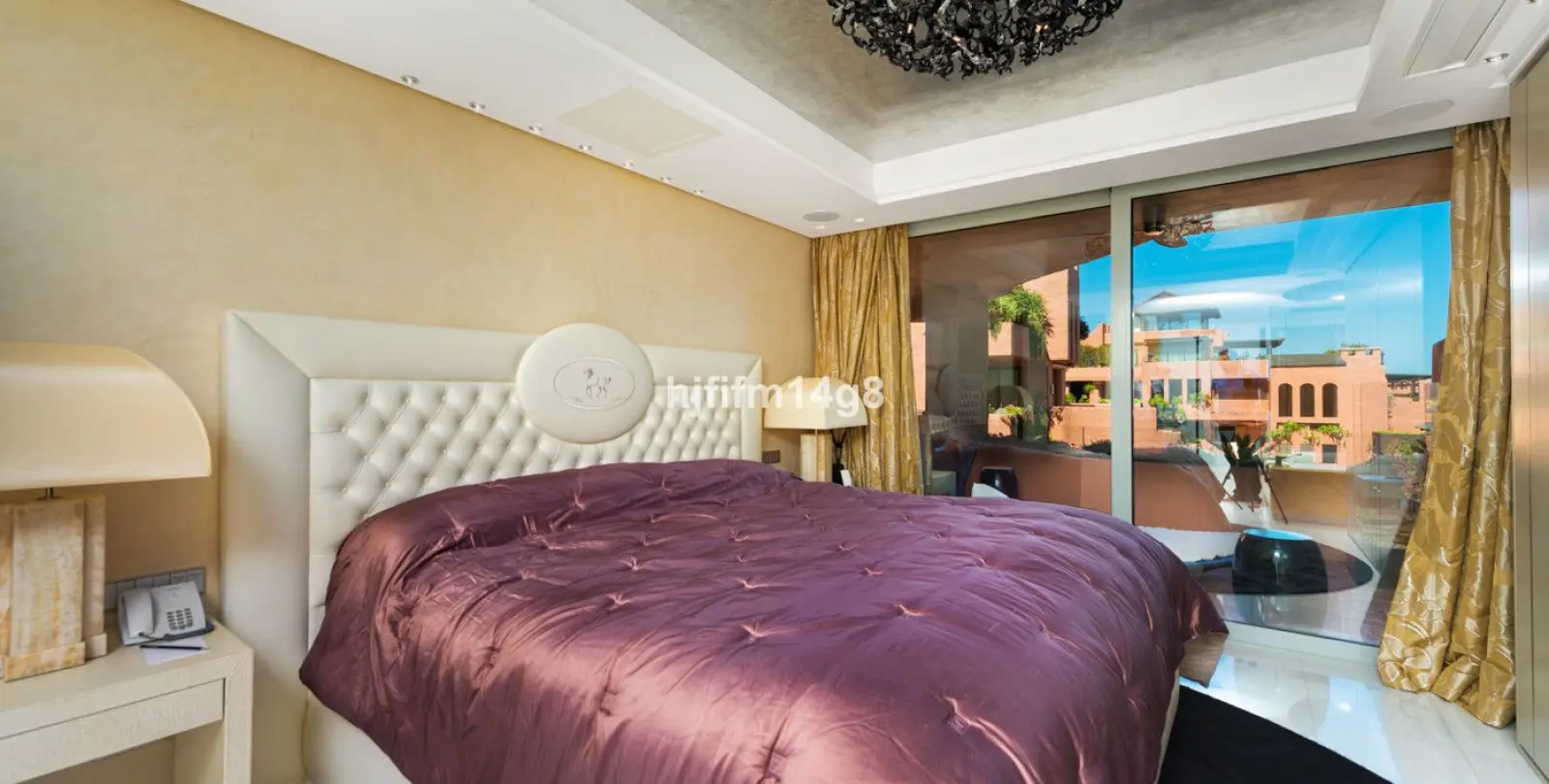 Sale of middle floor apartment in Estepona 7