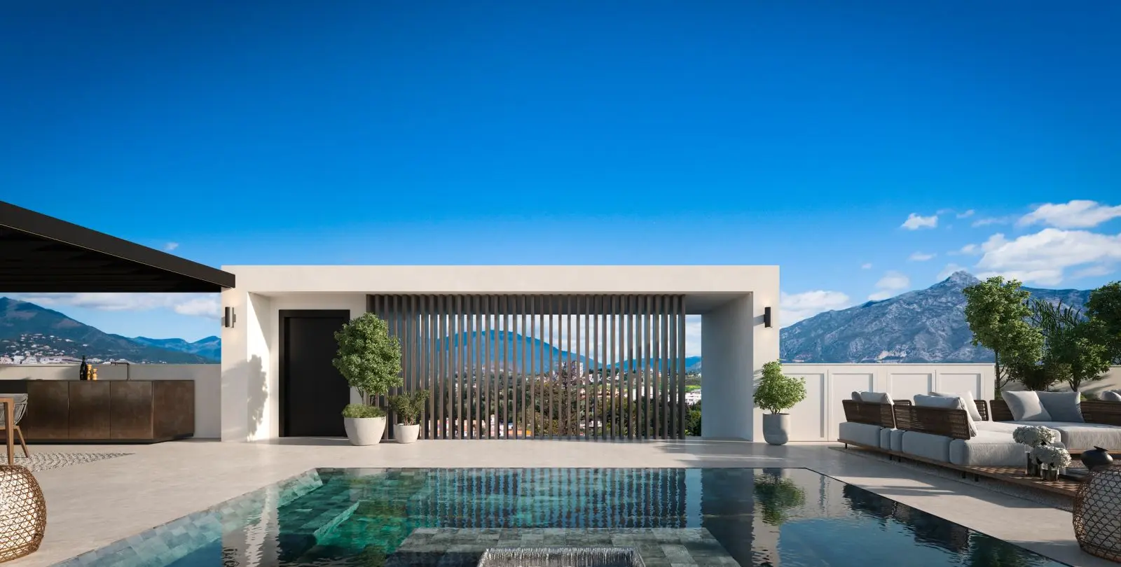 Sale of detached villa in Marbella 2
