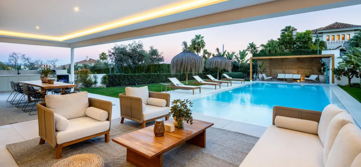 Sale of detached villa in Nueva Andalucía 1