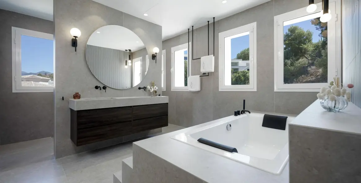 Sale of detached villa in Benahavís 29