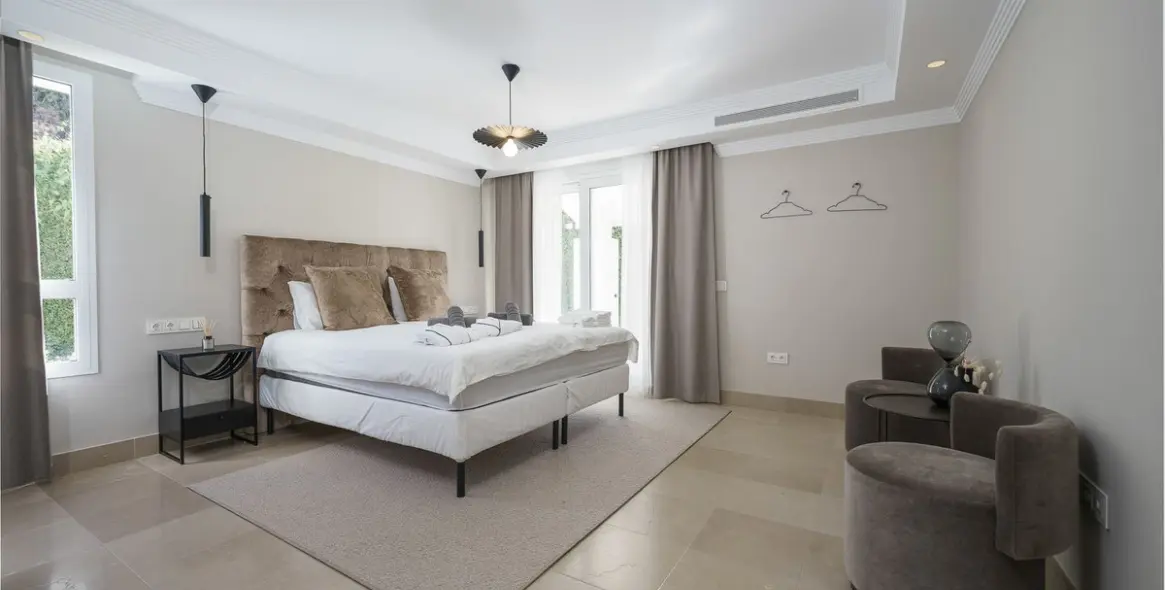 Sale of detached villa in Benahavís 30