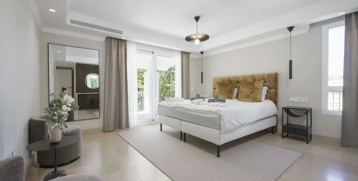 Sale of detached villa in Benahavís 36