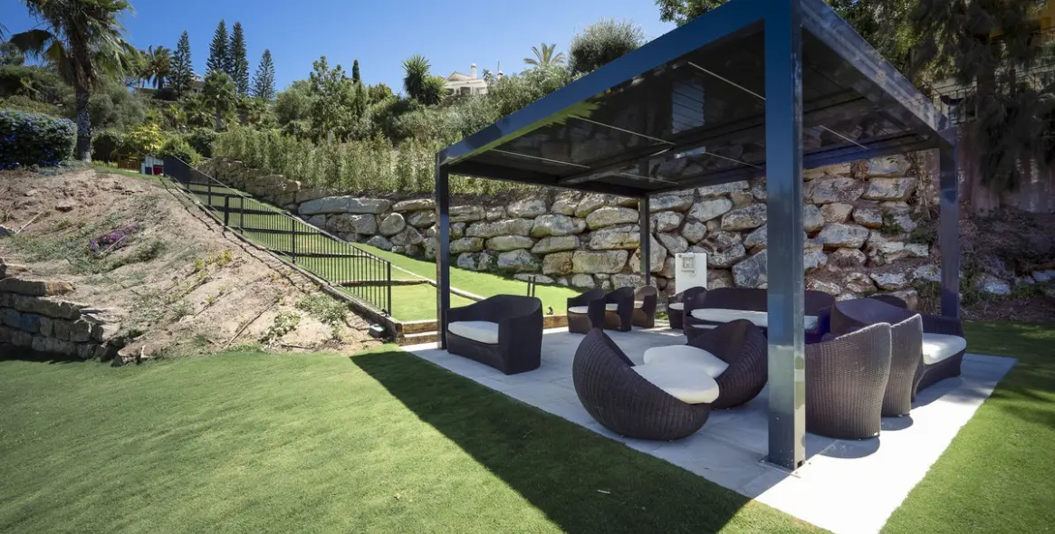 Sale of detached villa in Benahavís 56