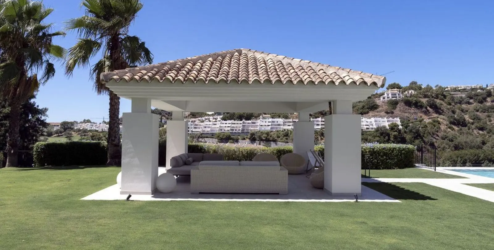Sale of detached villa in Benahavís 23