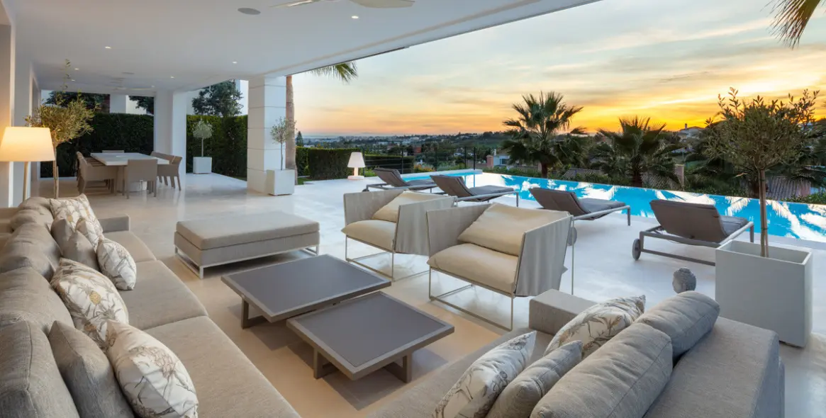 Venta de villa independiente en Nueva Andalucía 9