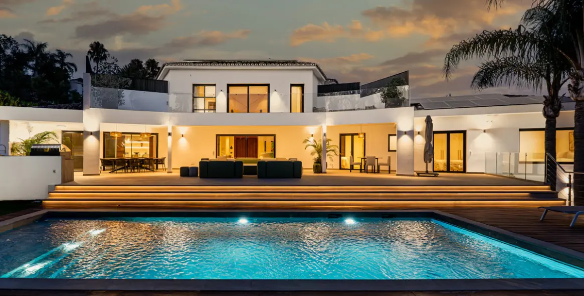 Venta de villa independiente en Nagüeles 1