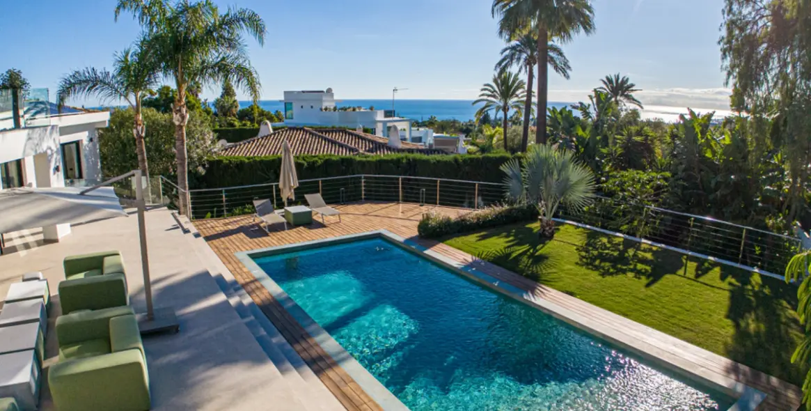 Venta de villa independiente en Nagüeles 12