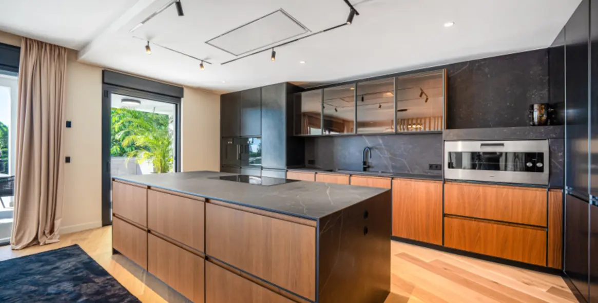 Venta de villa independiente en Nagüeles 22