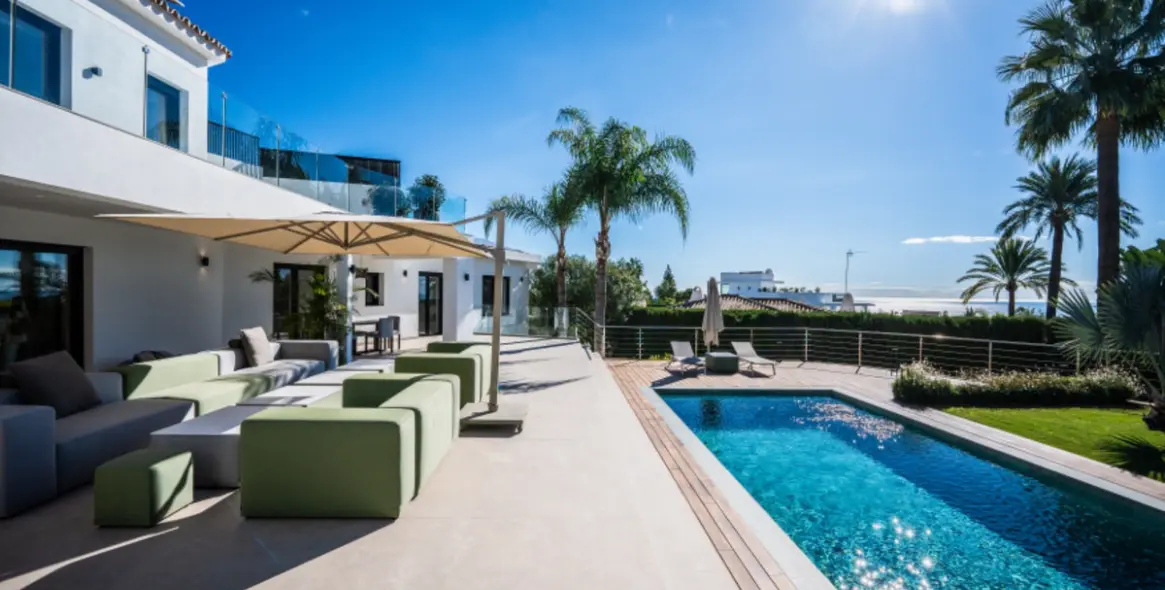 Venta de villa independiente en Nagüeles 48