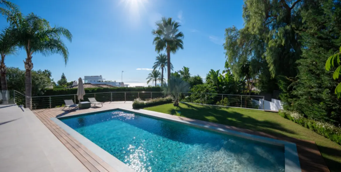 Venta de villa independiente en Nagüeles 62