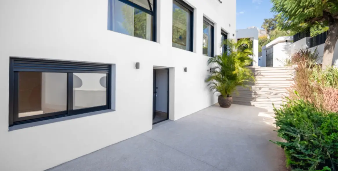 Venta de villa independiente en Nagüeles 74