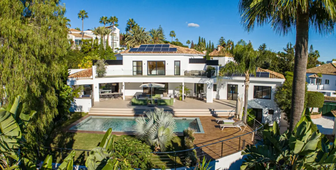 Venta de villa independiente en Nagüeles 83