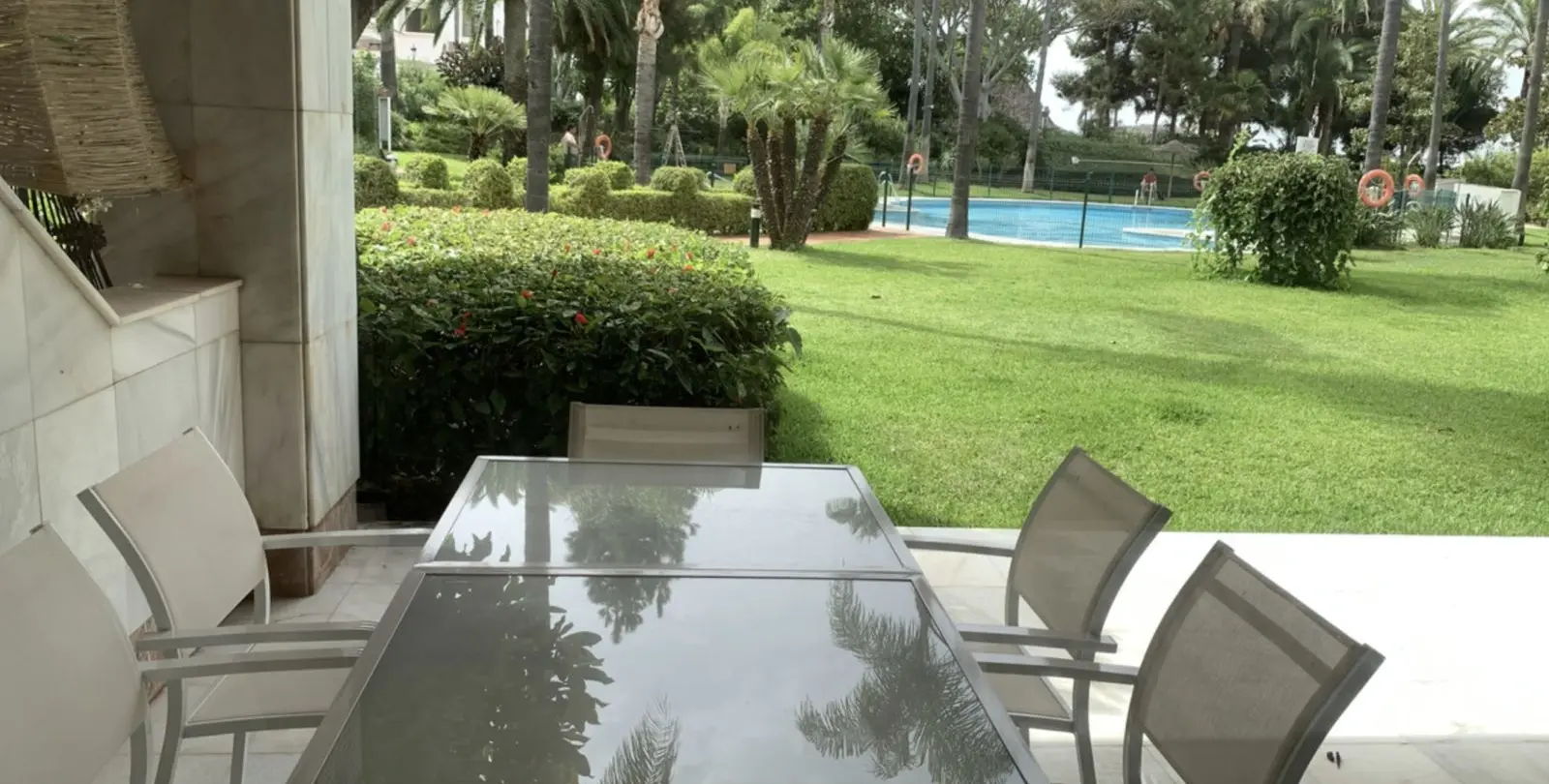 Продажа апартаментов на первом этаже в Puerto Banús 19
