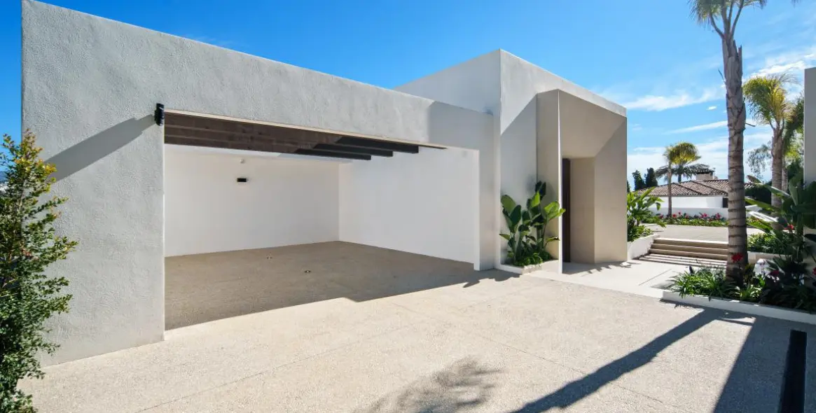 Venta de villa independiente en Nueva Andalucía 2