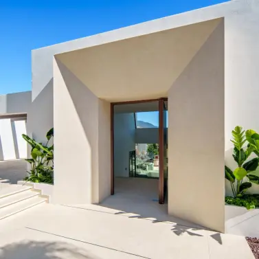 Venta de villa independiente en Nueva Andalucía