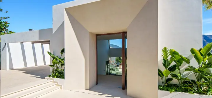 Venta de villa independiente en Nueva Andalucía 2