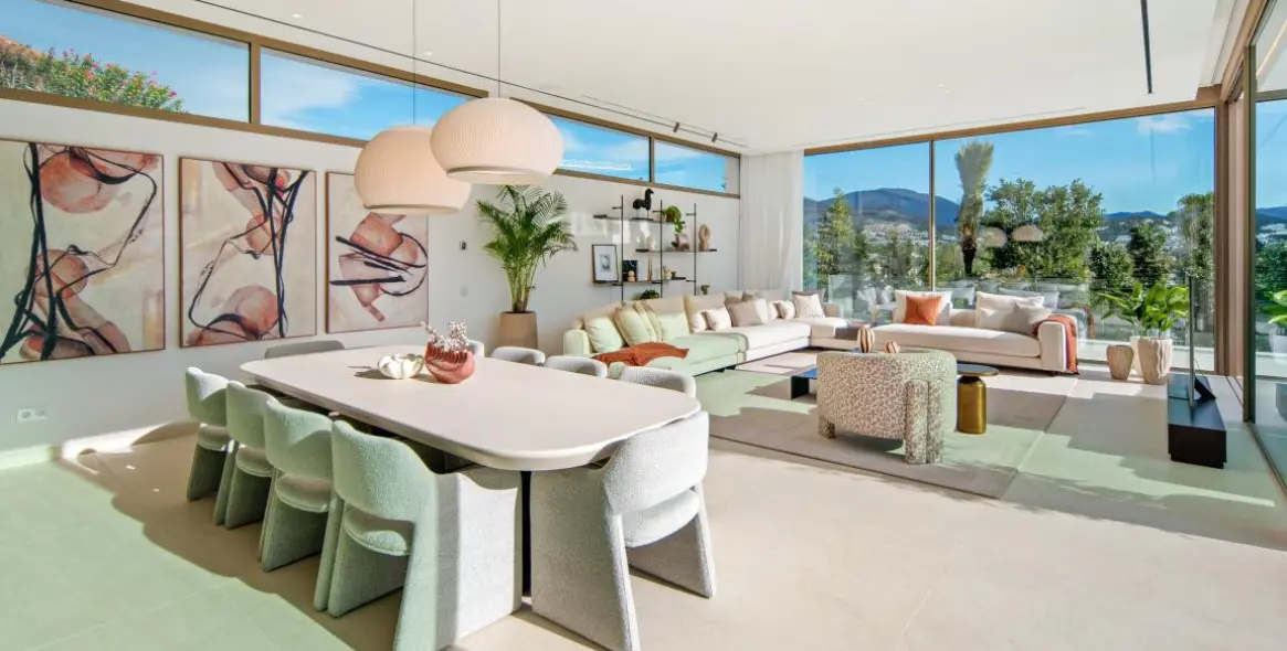 Venta de villa independiente en Nueva Andalucía 60