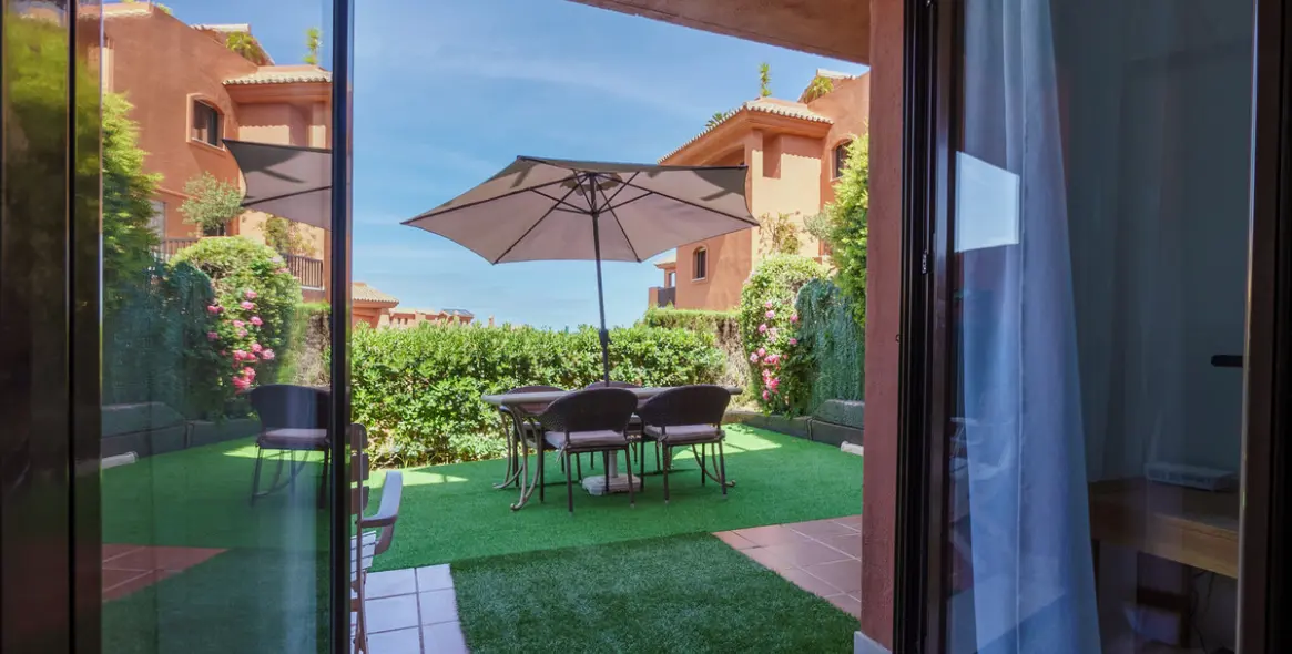 Short-term rent of ground floor apartment in Estepona 3