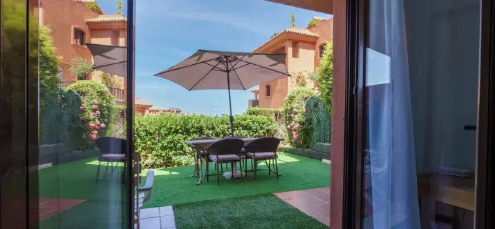 Short-term rent of ground floor apartment in Estepona 2