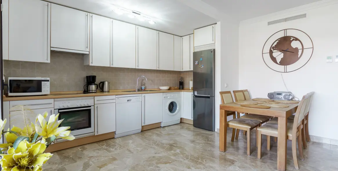 Short-term rent of ground floor apartment in Estepona 8