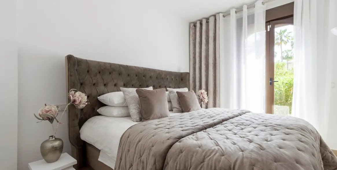 Short-term rent of ground floor apartment in Estepona 12