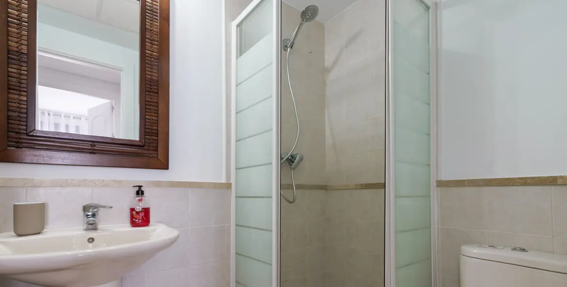 Short-term rent of ground floor apartment in Estepona 17